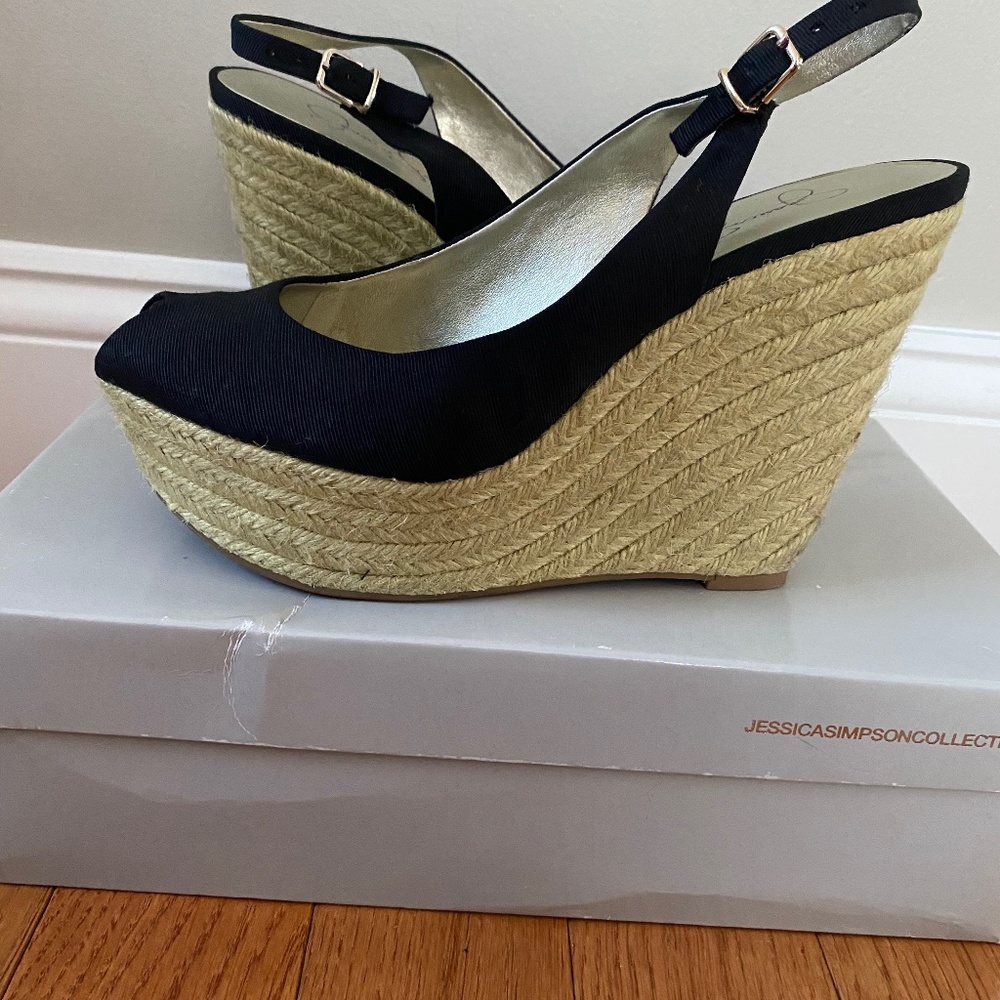 Women’s peep toe wedge shoe